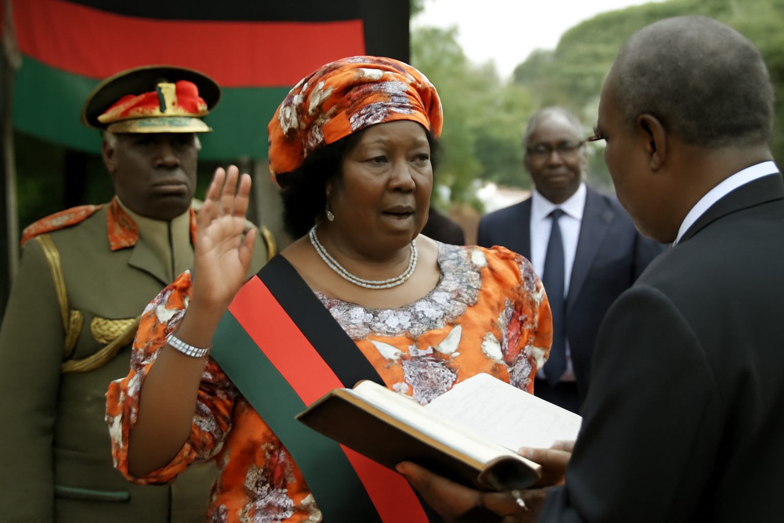 Joyce Bandaová sa ujala úradu a stala sa prvou prezidentkou Malawi