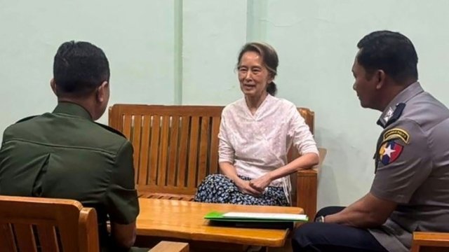 Mjanmarský prezident Min Aung Hlaing nariadil presun zosadenej líderky Aung San Suu Kyi do domáceho väzenia