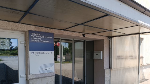 Petičný výbor spustil kampaň za návrat civilných letov na Letisko Sliač