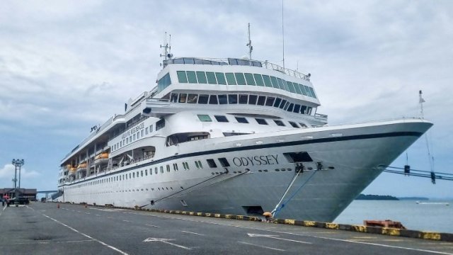 Asi 200 cestujúcich z lode Odyssey uviazlo v kambodžskom prístave Sihanoukville